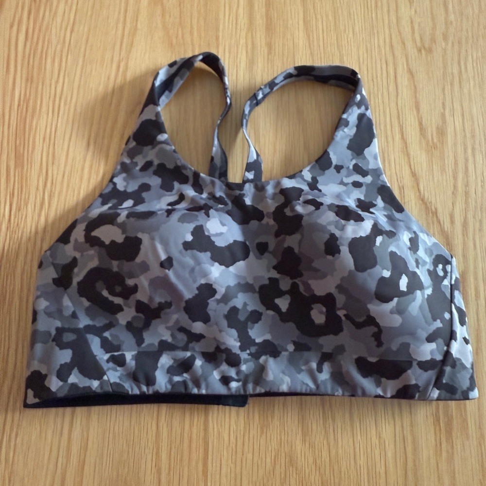 ATHLETA Women's Advance Sports Bra High Impact Padded Black Camo 36B Adjustable
